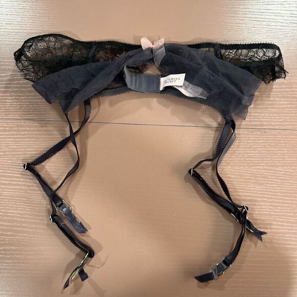 NWOTs Victoria Secret Garter Belt XS - Picture 1 of 4